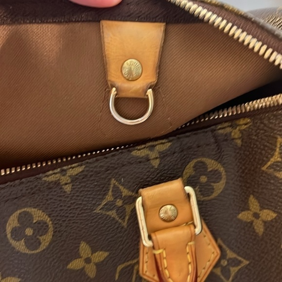 AUTHENTIC Louis Vuitton Speedy 30 Bandouliere in Monogram W RECEIPT $2300+ tax - Picture 16 of 17